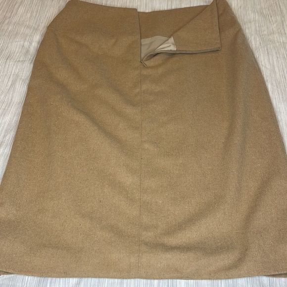 BANANA REPUBLIC FACTORY STORE camel color pencil wool blend skirt w/side… - Picture 5 of 7